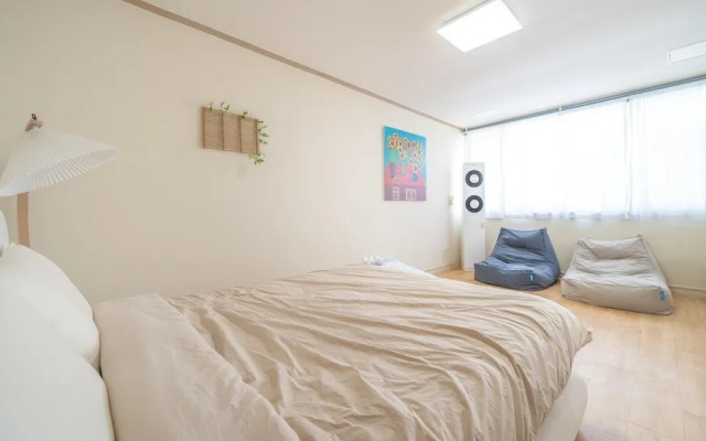 Yeosu Canada meo Village pet Pension