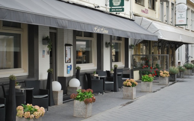 hotelImage
