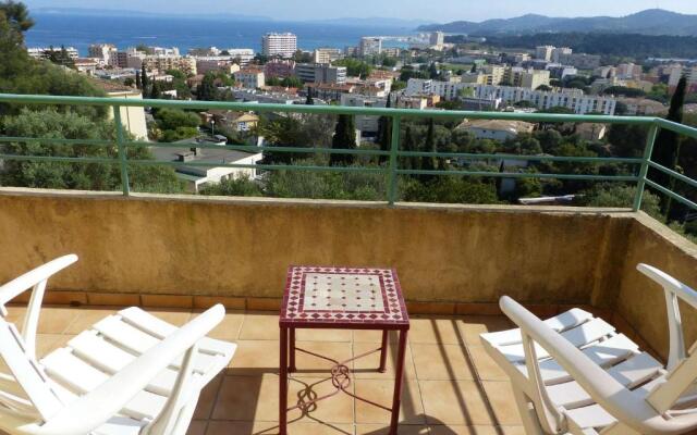 Appartement Le Lavandou, 2 pièces, 2 personnes - FR-1-308-35