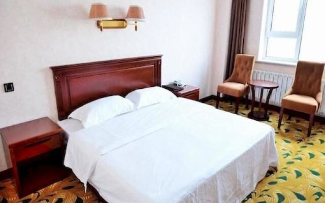 Dalian Railway Hotel