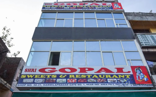 Hotel Hi Tech by OYO Rooms