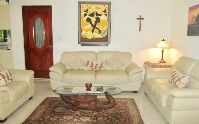 Casa Royal Palms by Playa Paradise