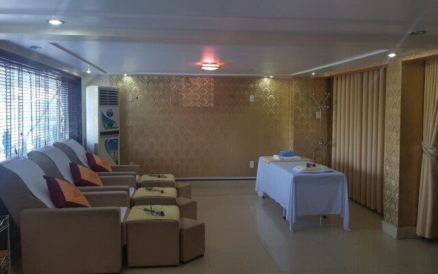 Thu Ha Hotel Catba