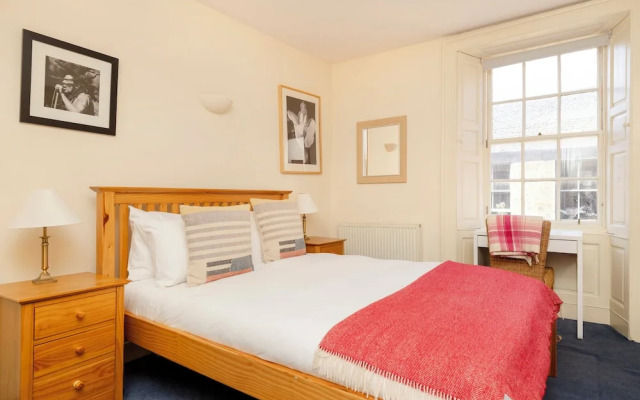 JOIVY Thistle Street - Heart of the City 2-bedroom Apt