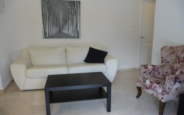 Feel at Home - Vacation Rentals