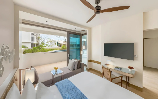 Crimson Resort & Spa Boracay