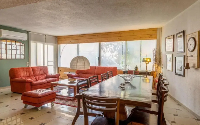 Alexios Inn Hotel