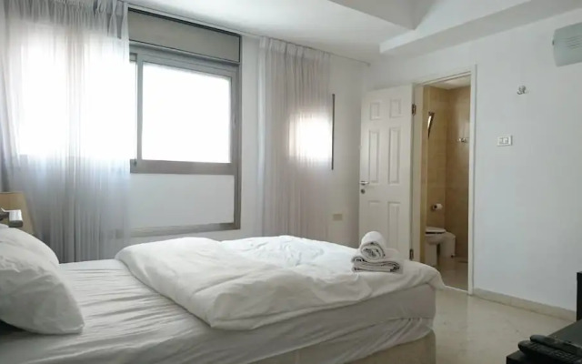TLVSublet Hayarkon