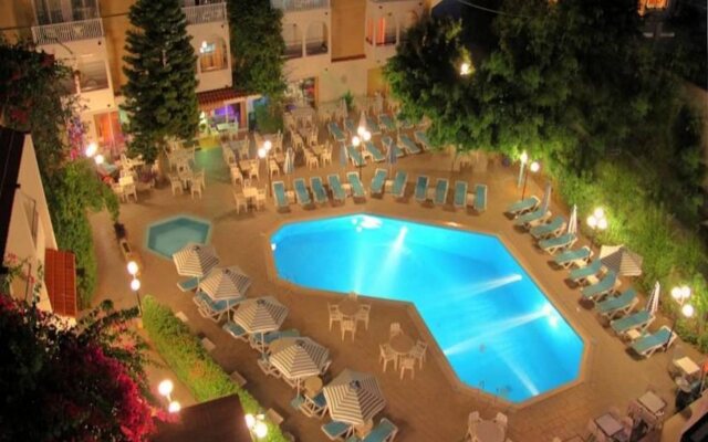 Kassandra Hotel