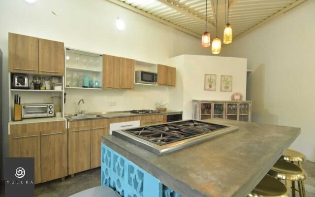 Yuluka Hostel