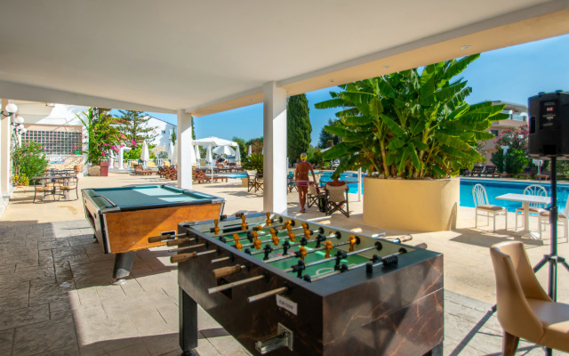 Ikaros Hotel