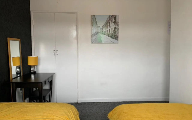 London budget Maisonette
