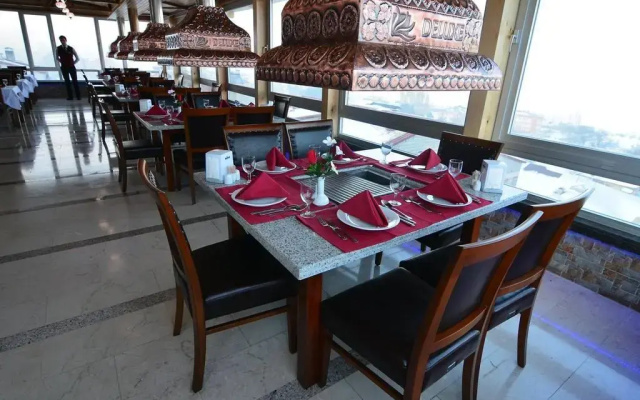 Tasar Royal Hotel