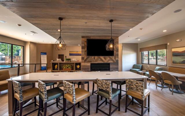 Best Western Plus Apple Valley Lodge Pigeon Forge