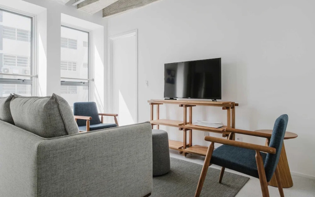 Eugenio Exclusive Stylish 1 BR in Sao Paulo