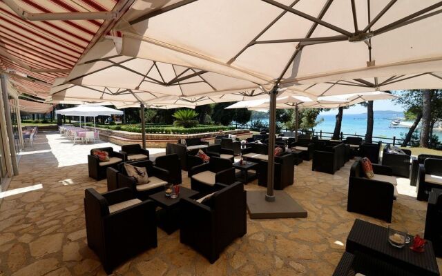 Pierre & Vacances Premium - Crvena Luka Apartments And Villas