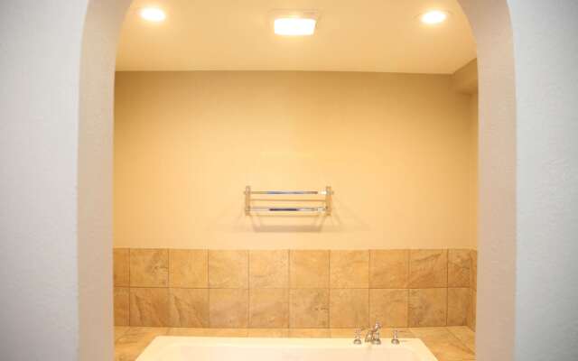 Super 8 by Wyndham Portsmouth