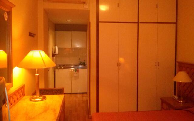 Estella Hotel & Apartments