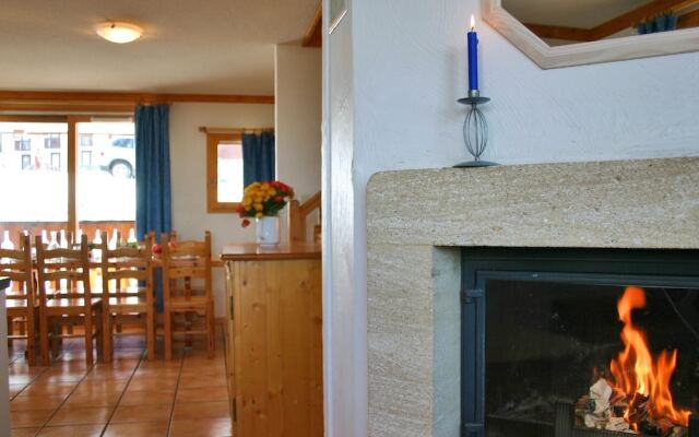 Chalet on Sunny Slopes of Plagne