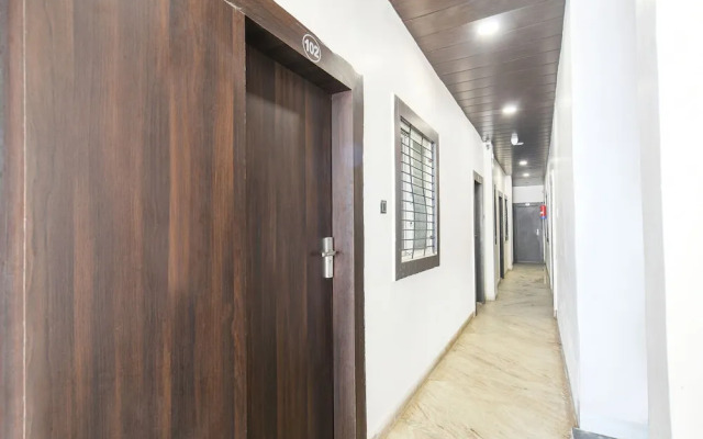 FabHotel Shiva Grand