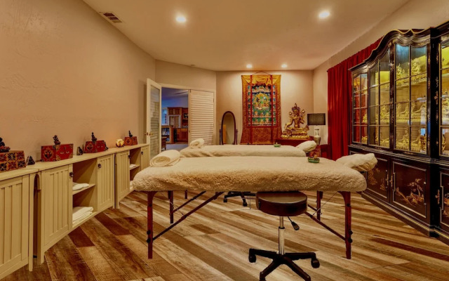 Quiet Mind Mountain Lodge, Retreat and Spa