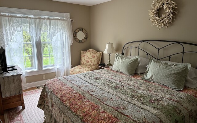 Maple Shade Bed & Breakfast
