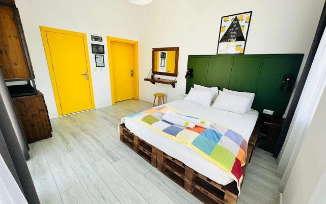 Limon Inn Hotel