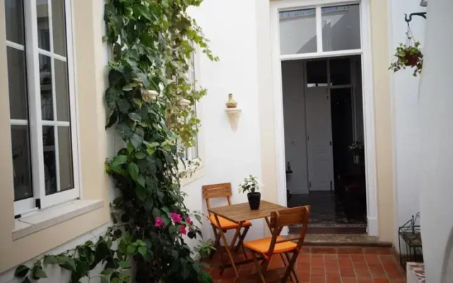 Goncalo Velho House