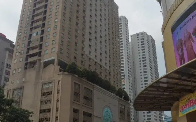 Maytower Apartment