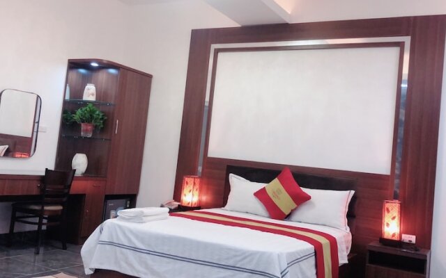 Queen Mộ Lao Hotel