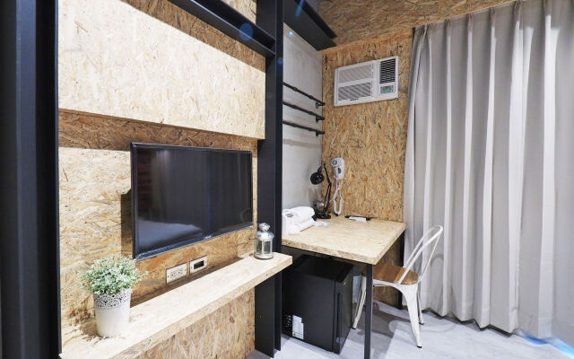 Taichung LOFT Hostel FengJia