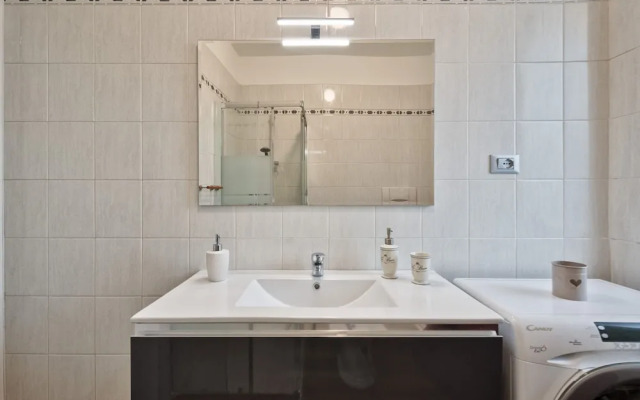 Borgo Dora Balcony Flat