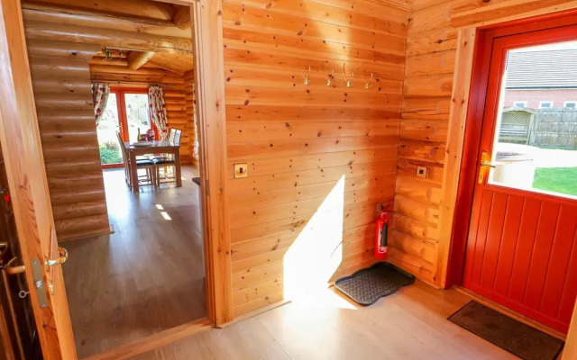 Ash Lodge