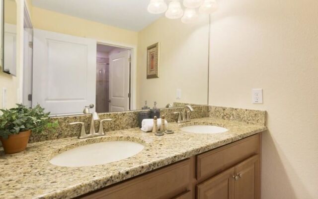 Villa Telles - Storey Lake