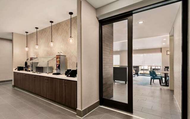 La Quinta Inn & Suites by Wyndham San Bernardino