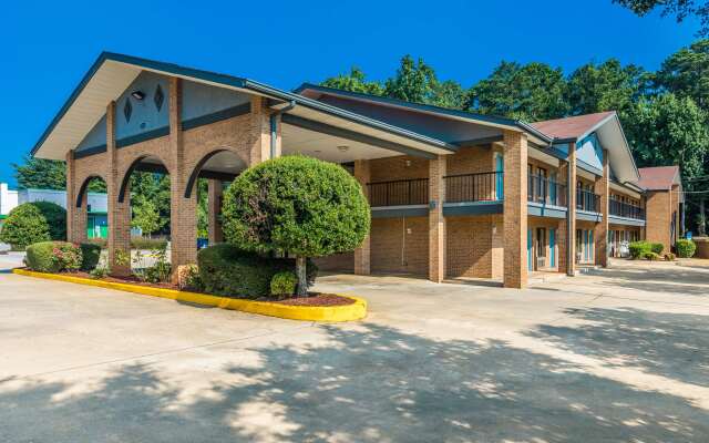 Americas Best Value Inn Stockbridge