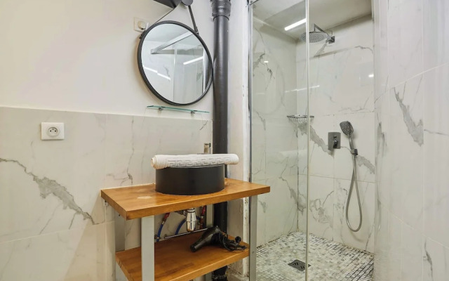 Apartment in the Heart of Paris 4 People