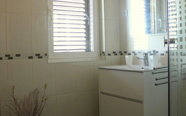 Davor - 20m From sea - A3