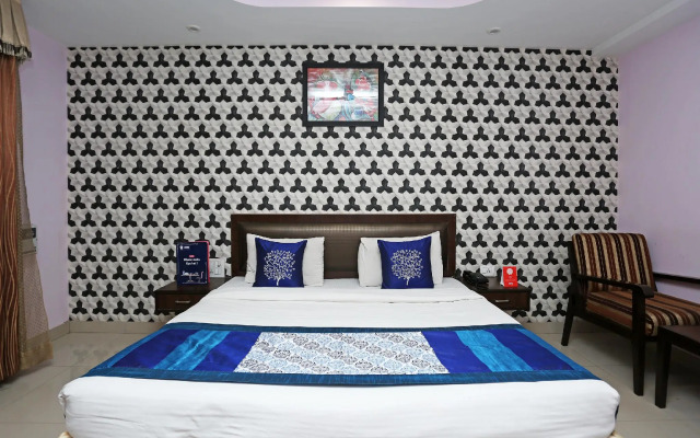 OYO 8177 Hotel Silver Oak