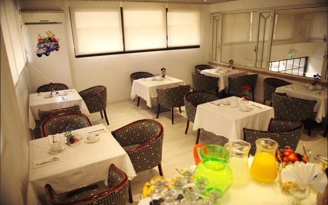 Best Western Regency Suites