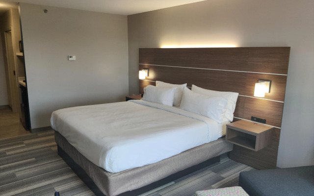 Holiday Inn Express Hotel & Suites Trincity Trinidad Airport by IHG