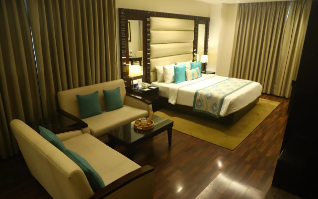 Deventure Sarovar Portico Kapashera