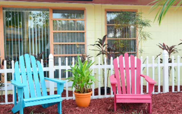 THE Palmview AND Sandpiper Inns