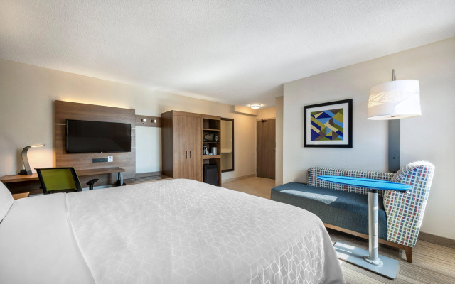 Holiday Inn Express Toronto - Downtown by IHG