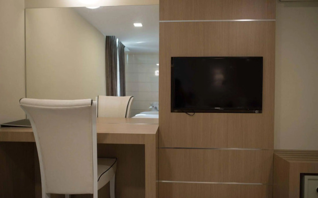 Mornington Hotel Sitiawan