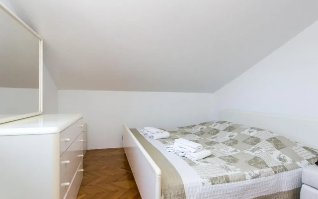 Apartments Depozit - Dolores