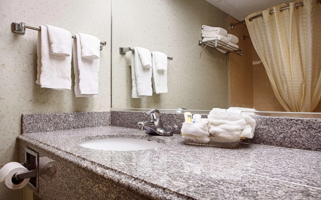 Best Western Crown Inn & Suites