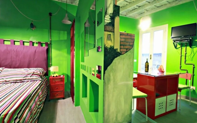 Amazing Attic In With Terrace In Fontana Di Trevi