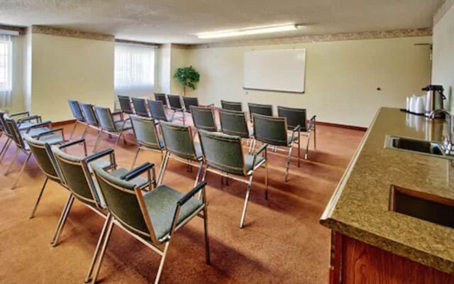 Western Skies Inn And Suites