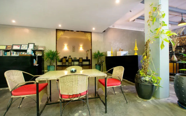 Frangipani Villa-90s Hotel